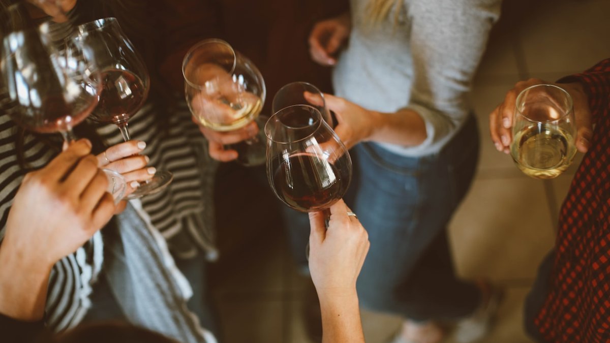Cyber Hub Gurugram: The Best Restaurants for Date Nights and Elite Meetings — Escort Gurgaon Journal