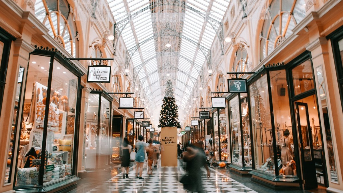 Ambience Mall Gurugram: Shopping Date Ideas for Sophisticated Couples — Escort Gurgaon Journal