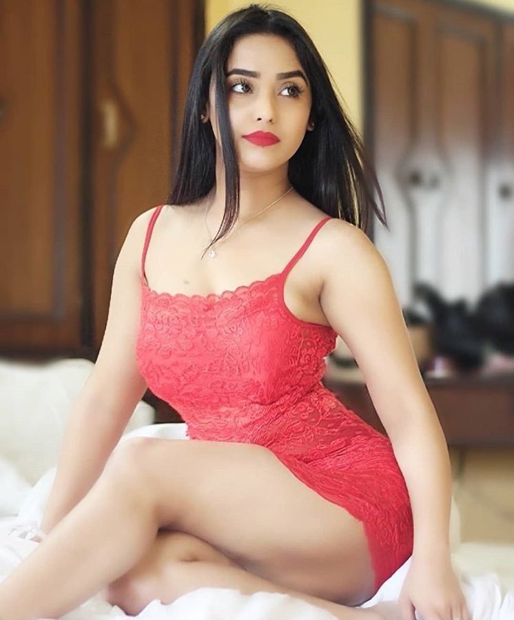 Ishika Vohra — Verified VIP Escort Gurgaon Gurugram MG Road Gurgaon